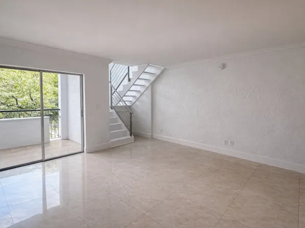 1660 NE 135th St APT 6, Miami, FL 33181