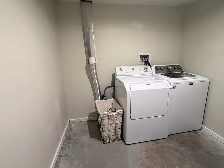 519 W Milwaukee Dr — Photo 6