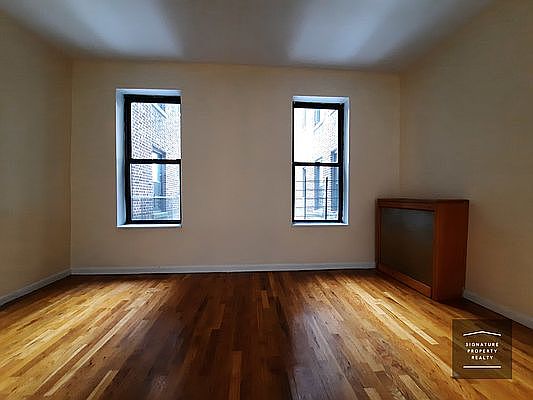 2nd image of 5423 Fort Hamilton Pkwy APT C11