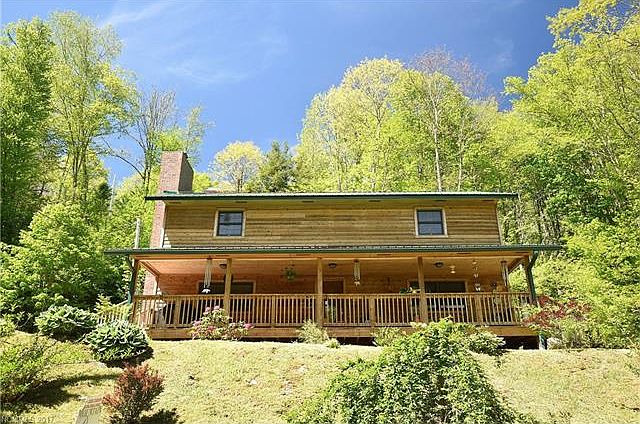 1st image of 11 Sweet Holler Dr