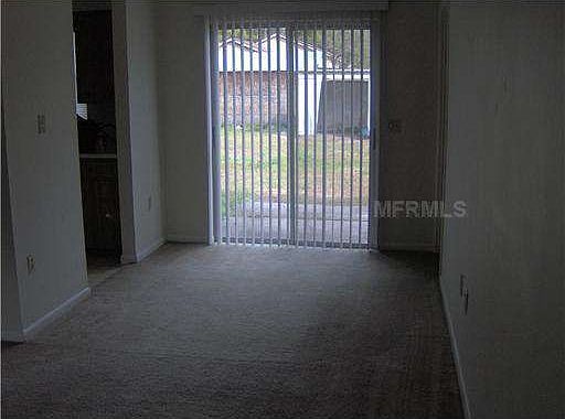 4th image of 2707 Smithtown Dr