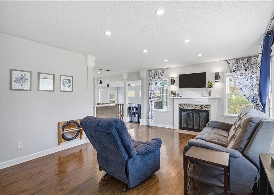 7720 E 70th Ter, Kansas City, MO 64133 | Zillow