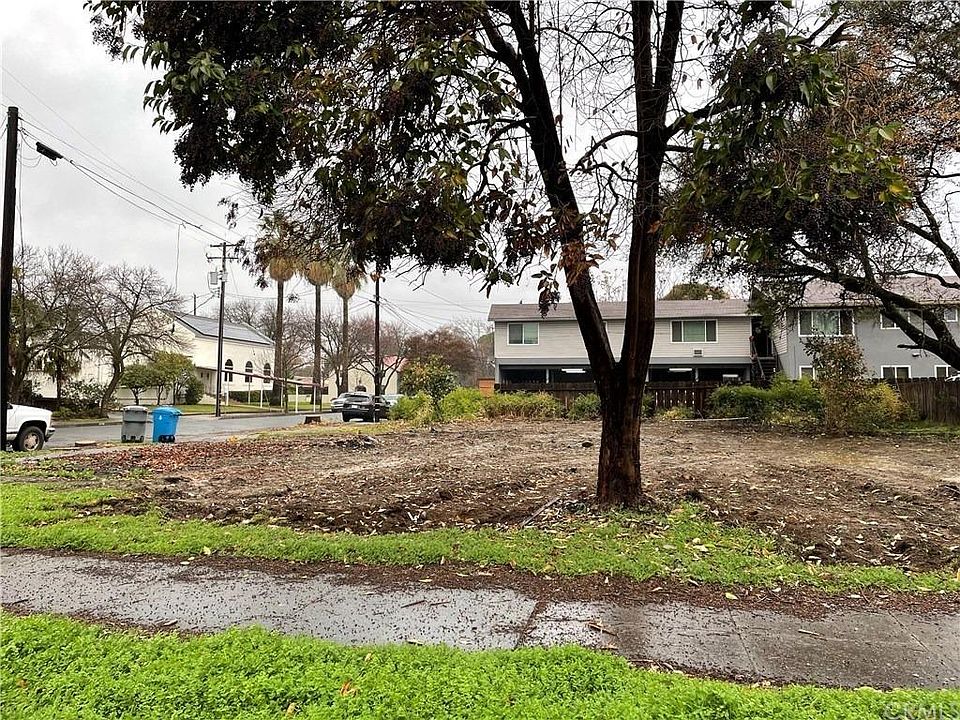 1st image of 1565 2nd Ave