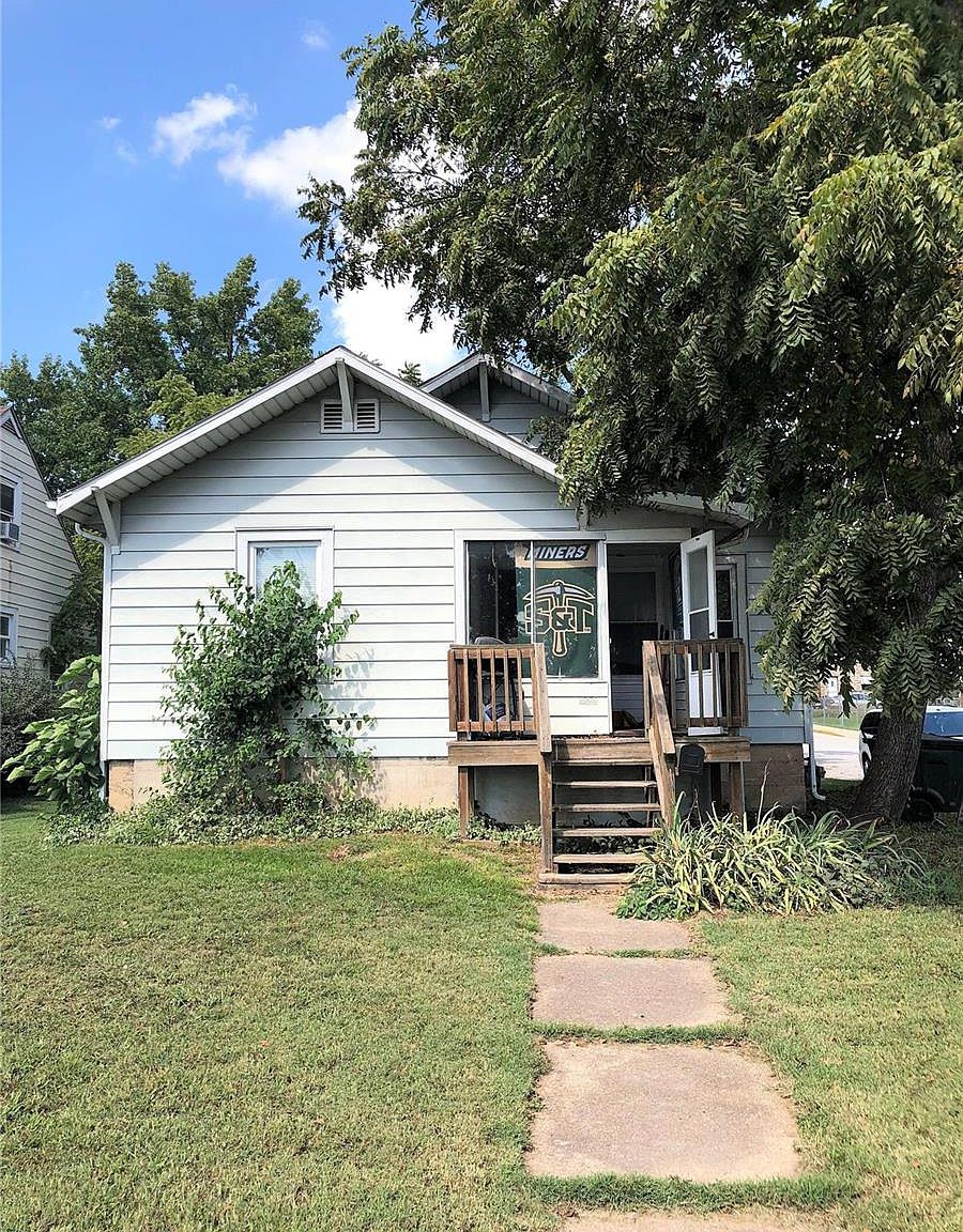 900 W 10th St, Rolla, MO 65401 | Zillow