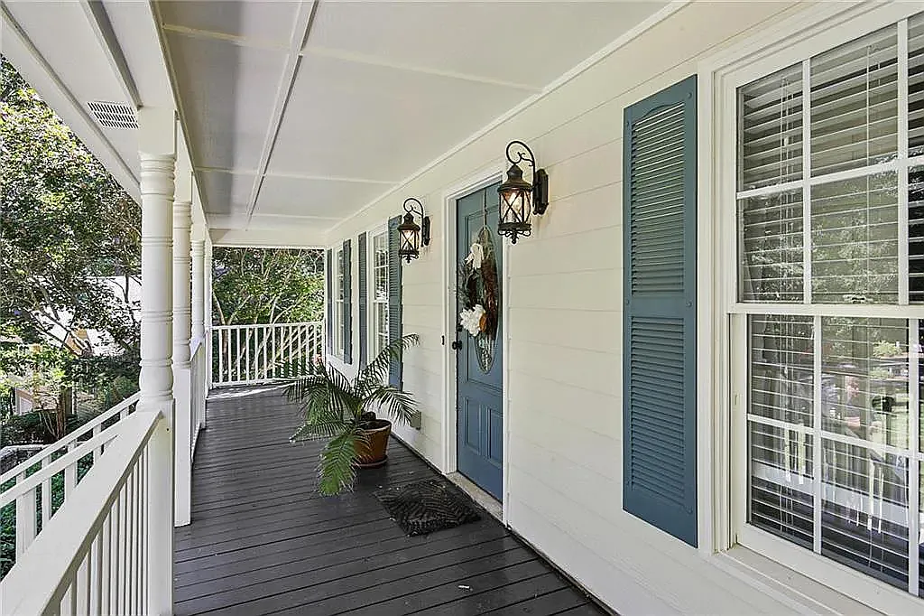 3 bed, 2.5 bath, 1943 sqft, $2,100 — Photo 4