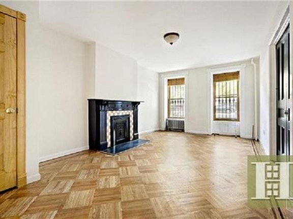 5th image of 521 Macon St APT 1