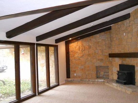 5th image of 3339 Fox Run Dr
