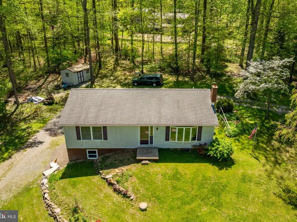 6 Camelia Ln, Holtwood, PA 17532