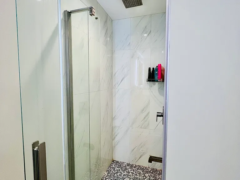 28 Metcalf St #1 — Photo 16