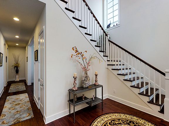 4th image of 4126 Ponce De Leon Blvd