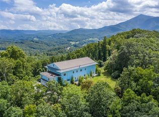 548 Thorncrest Dr #33 & 20, Burnsville, NC 28714