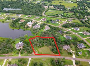 6922 McCrae Ln, Bryan, TX 77808