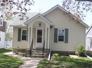 2361 28th St, Moline, IL 61265