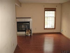 3rd image of 67 Deer Run Dr
