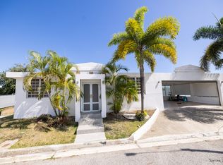 13 Ten Calle Urb Estancias De Mountain View Pr #8-14, Coamo, PR 00769