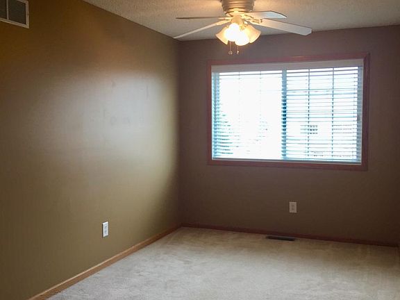 Loft Flex area: Office, exercise Rm, play