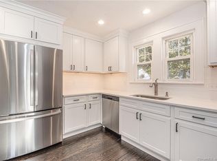 568 Stillson Rd, Fairfield, CT 06824