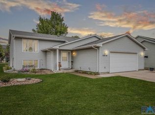 5816 W Clay St, Sioux Falls, SD 57106