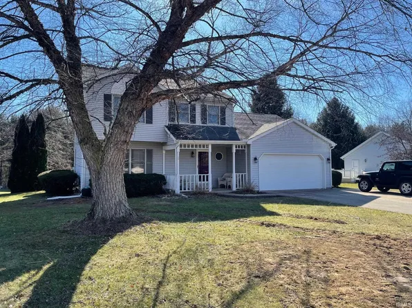 123 Friendship Ln, Walkerton, IN 46574