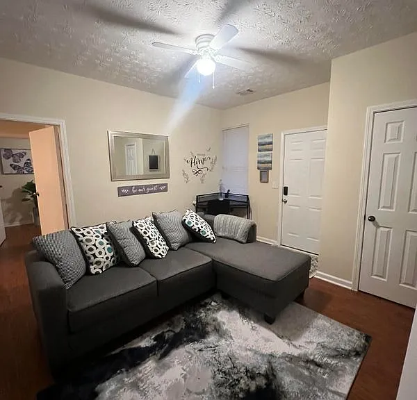 4030 Hill Station Ct — Photo 9