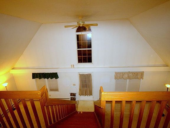 5th image of 12087 Edgeview Ave