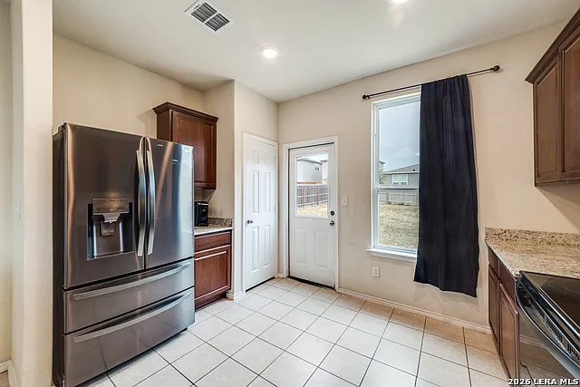 10306 Gibbons Crk — Photo 4