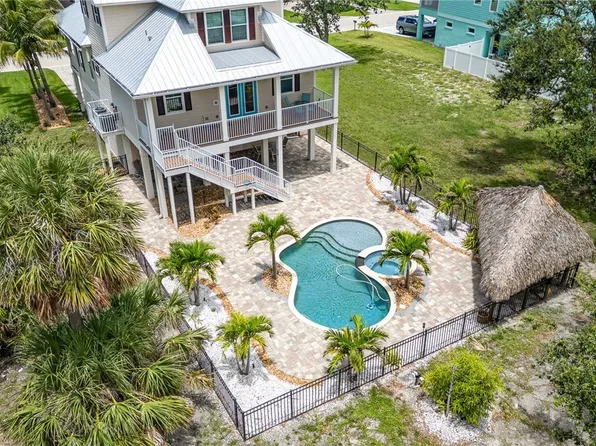 830 San Carlos Dr, Fort Myers Beach, FL 33931