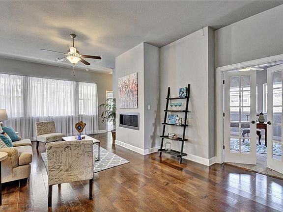 2nd image of 601 Cerezo Dr