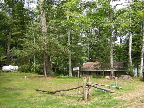 2nd image of W10072 Koonz Lake Ln