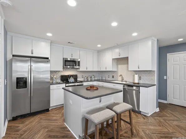 1529 Rainy Brk, Schertz, TX 78154