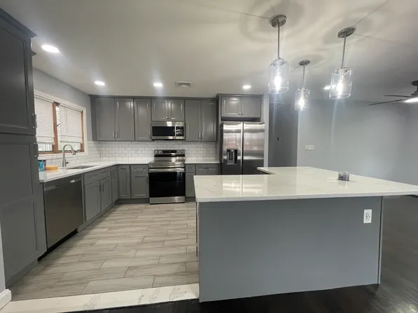 (undisclosed Address), Holtsville, NY 11742