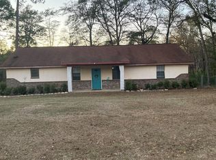 9861 Indian Camp Rd, Albany, GA 31705