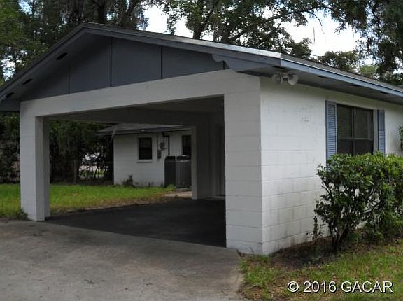 4th image of 3913 NW 36th Ter
