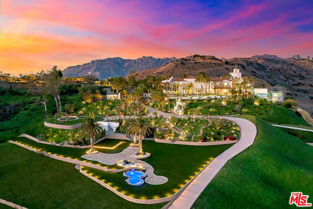 9 bed, 10.0 bath, 10000 sqft, $180,000 — Photo 1