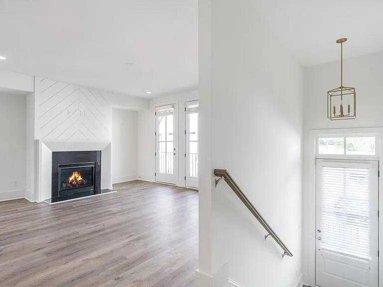 309 Penny Ct #309 — Photo 4