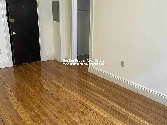 117 Park Dr. #17 Boston - Fenway Unit Photo 5 (1)