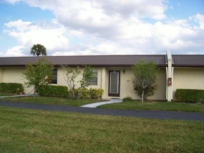 124 Golden Lakes Blvd, West Palm Beach, FL, 33411