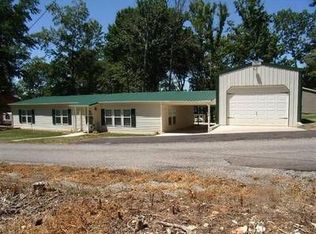 104 Chipmunk Ct, Dover, TN 37058