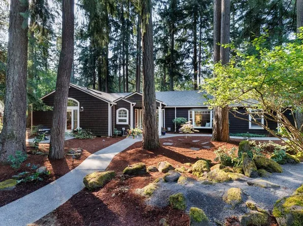 5272 Tree St, Lake Oswego, OR 97035