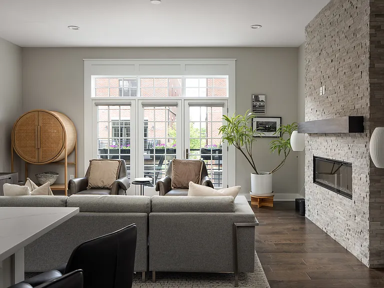 895 S Wall St — Photo 15