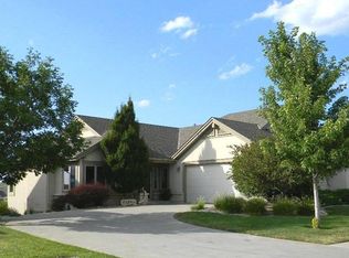2051 Grand Ridge Ct, Manhattan, KS 66503