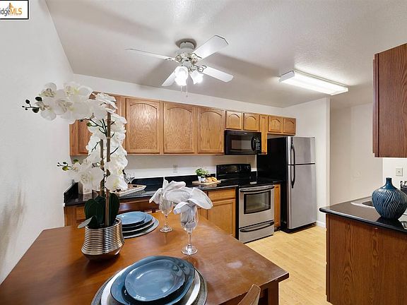 5th image of 16006 E 14th St APT 203