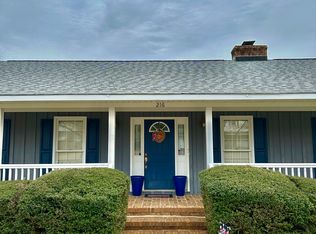 216 Leonard Cir, Camden, SC 29020