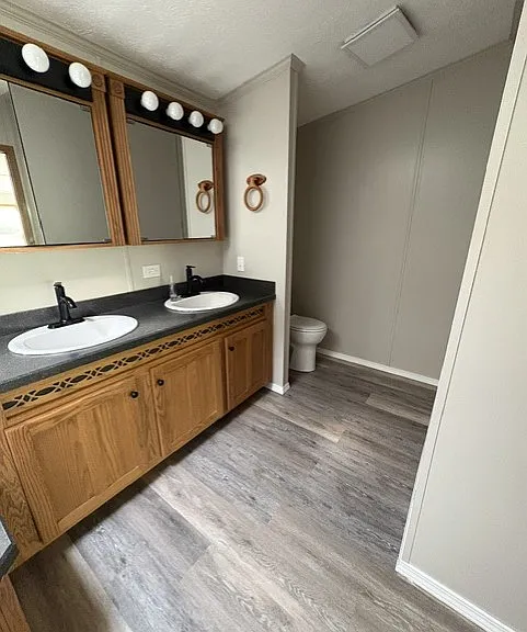 2285 Snyder Rd — Photo 7
