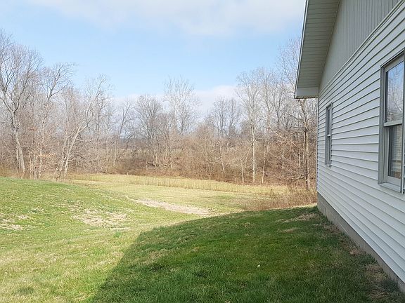 3rd image of 1705 Highway 69 N