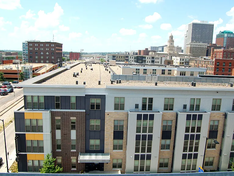 Metro Lofts — Photo 10
