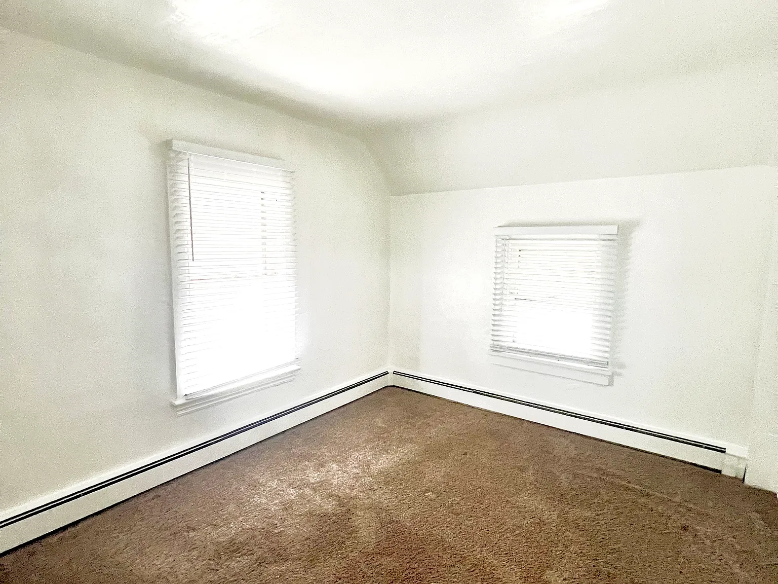 405 Smith St — Photo 4
