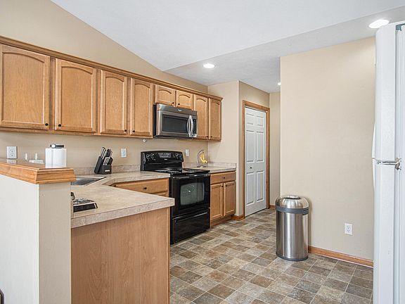 3rd image of 9671-9673 Little Creek Ct