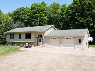 N4063 Castle Rd, Medford, WI 54451