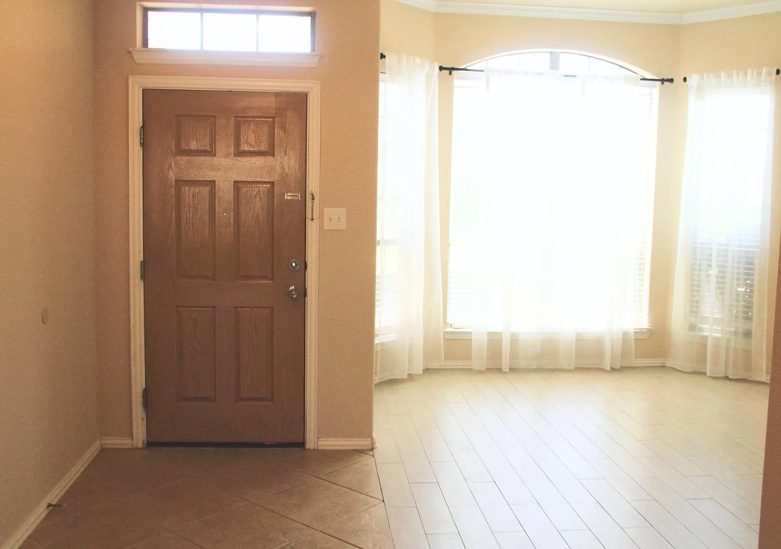 5913 Haven Lake Way — Photo 2